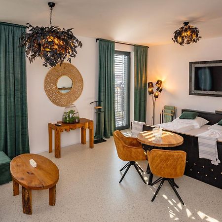 Korek Mikulov Apartman Екстериор снимка