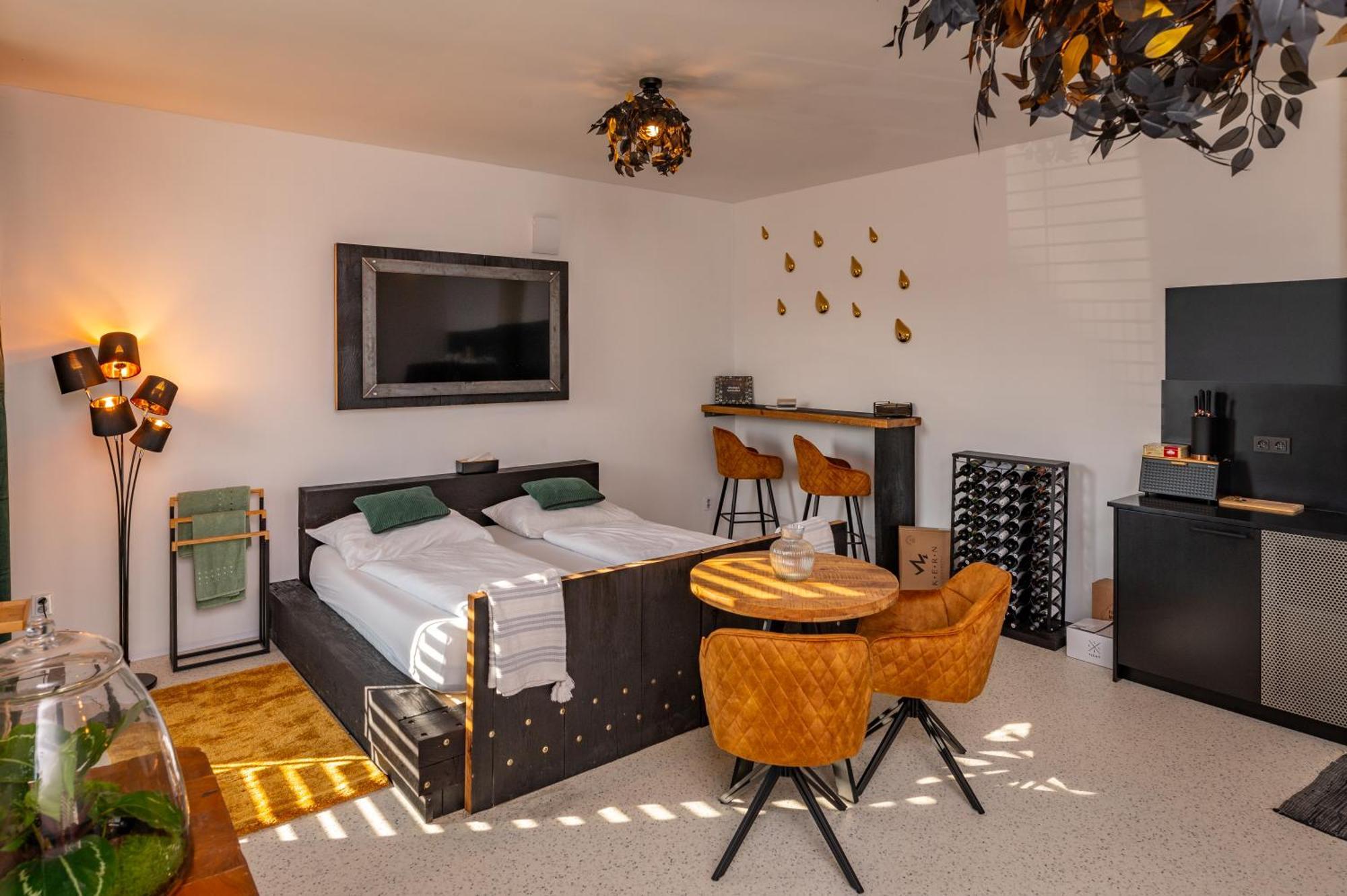 Korek Mikulov Apartman Екстериор снимка